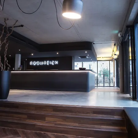 Roomreich-3
